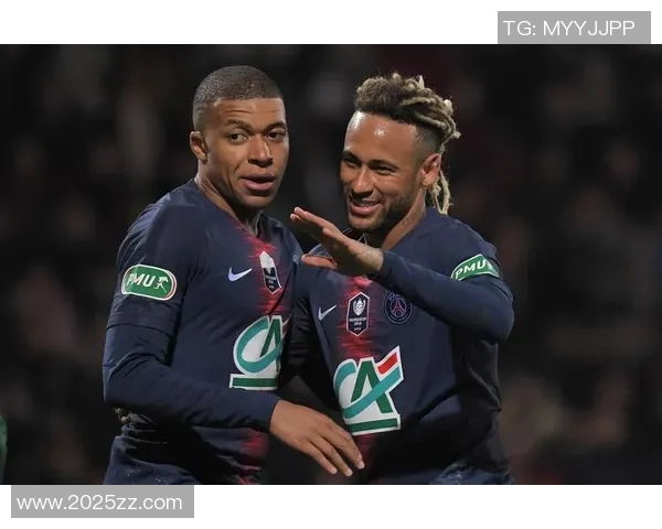 蓉港足球明星全景盘点及其成就与影响力分析 蓉港足球明星全景盘点及其成就与影响力分析